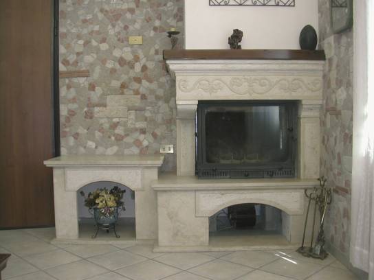 Fireplace model vetulonia